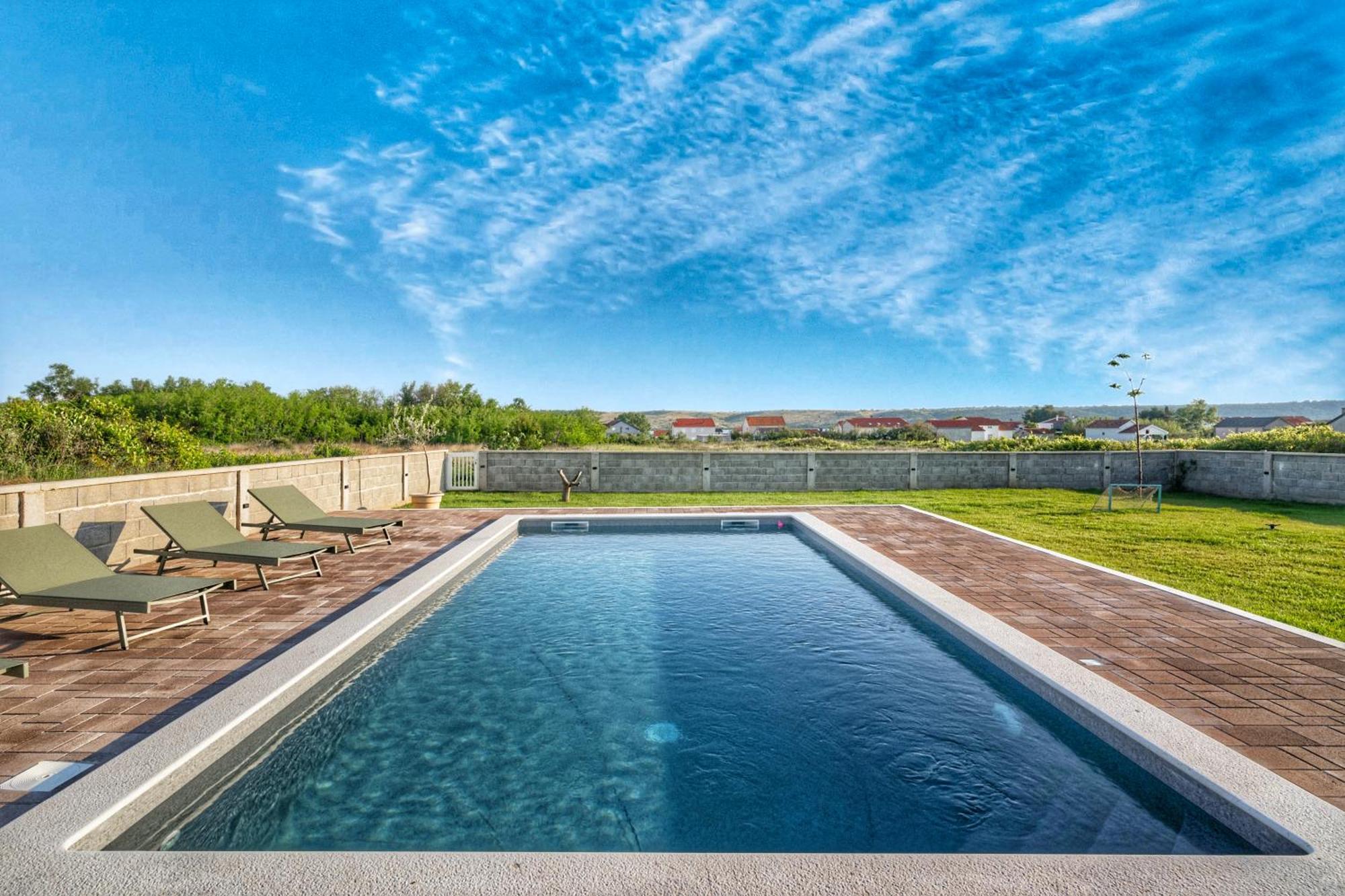 House Rose With Garden And Pool Villa Ljubac  Luaran gambar